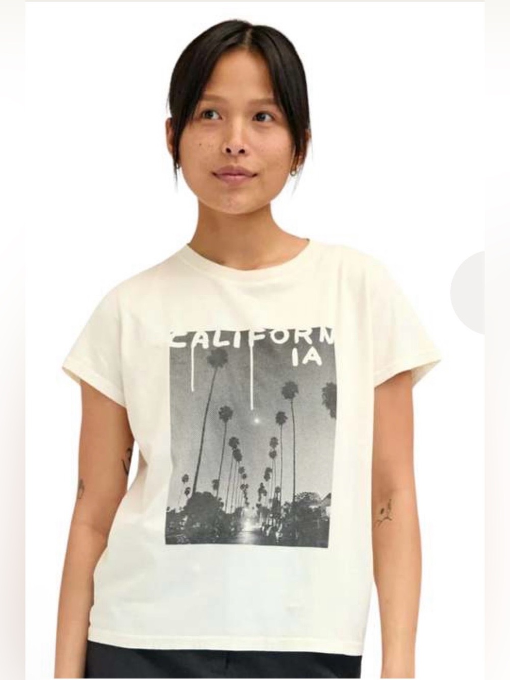 CLARE V.
Classic T-shirt, size L (Thierry Palm print)
California
